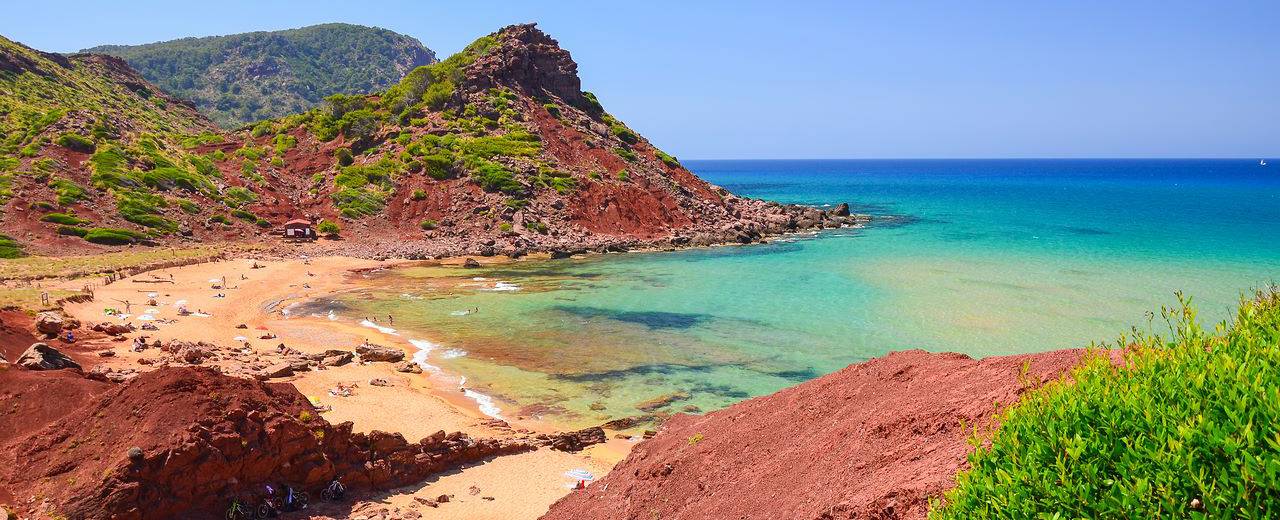 Ruta en barco por la costa norte de Menorca