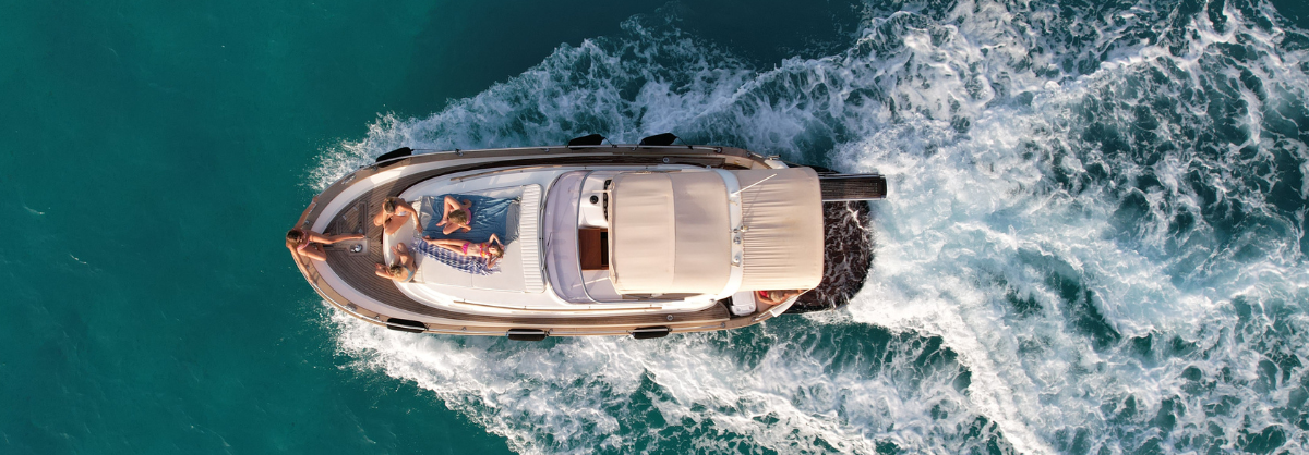 que barcos puedo llevar con la licencia de navegación en menorca